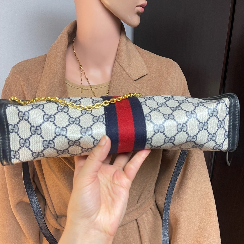 Authentic vintage Gucci web sherry line crossbody bag ( Q191) - Picture 4 of 16